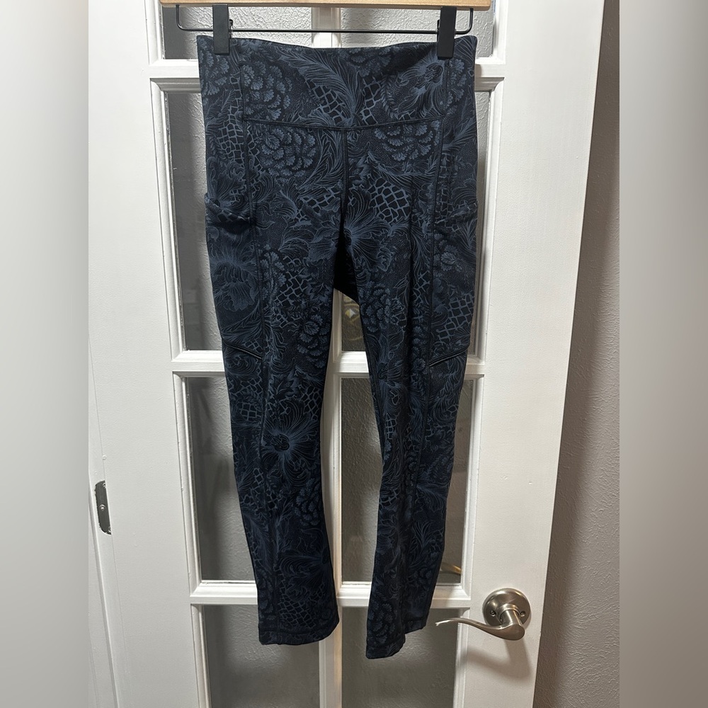 Lululemon Speed Up Crop-Nouveau Mach Blue Black - Picture 6 of 12